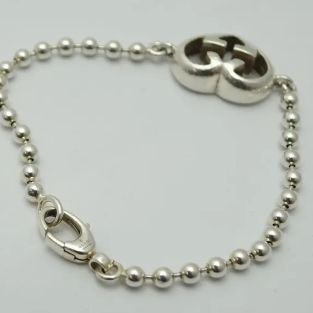 GUCCI RARE LUXURY HEART BRACELET - Picture 3 of 7